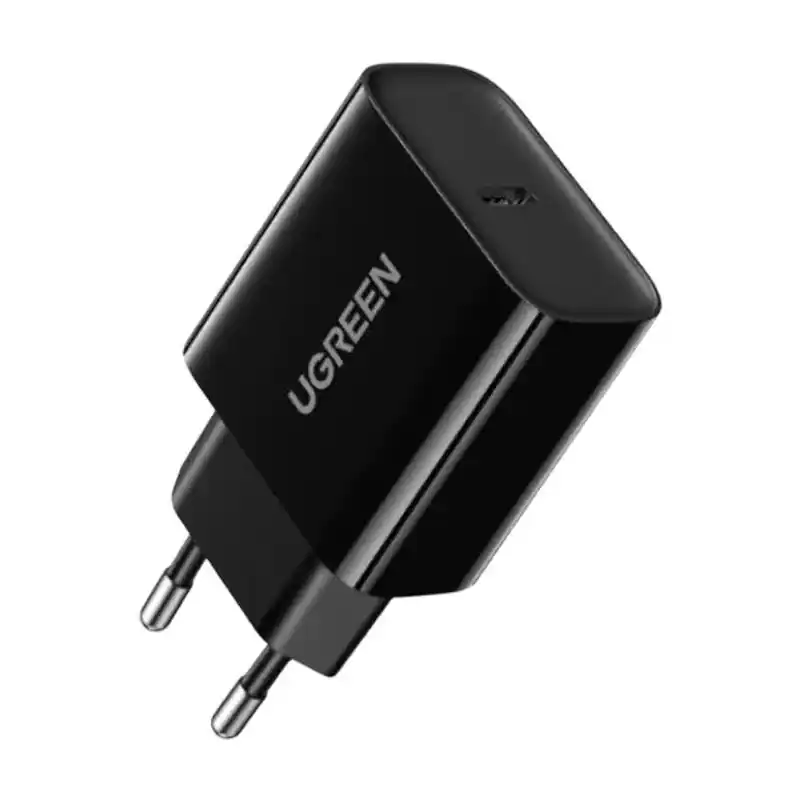 محول طاقة شحن سريع من Ugreen مع PD 20W EU (أسود)