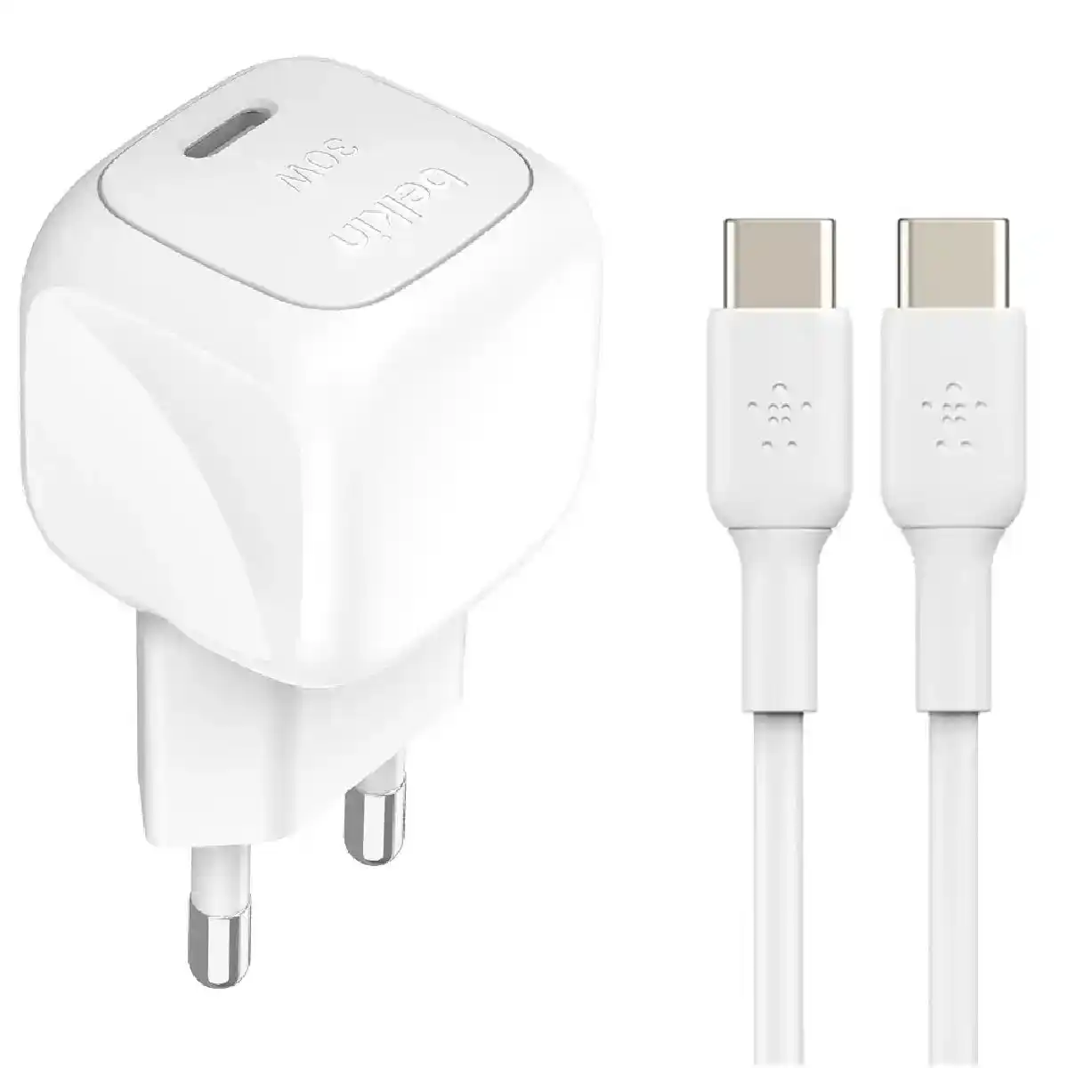 بيلكن شاحن حائط بوست تشارج بمنفذ USB-C بقدرة 30 واط مدمج مع كابل USB-C إلى USB-C - أبيض